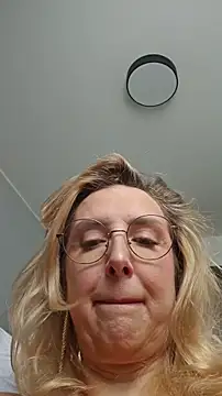 MariaRichi_ লাইভ XXX চ্যাট