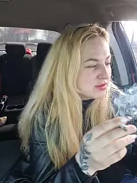 LianaJu's Live XXX Chat