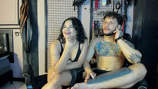 Twisted_Fantasy Adlı Modelin Canlı XXX Sohbeti