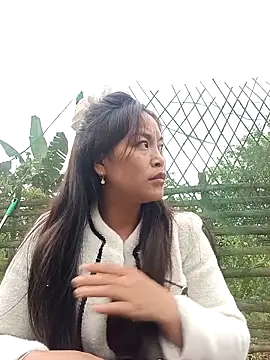 Alice-567's Live XXX Chat