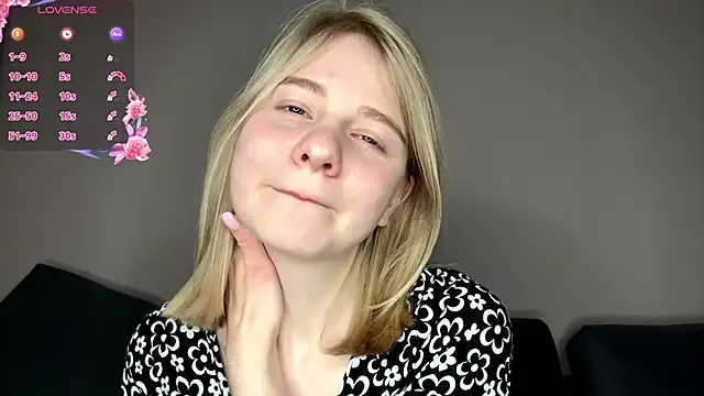 OdelinaFicken's Live XXX Chat