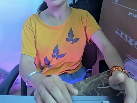 Онлайн чат XXX Hotsurbhi