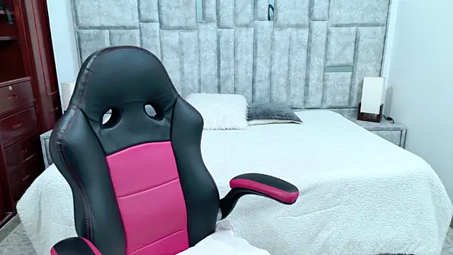 Czat XXX na żywo – laureentt_