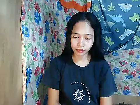 PinaySkinnyGirlのライブXXXチャット