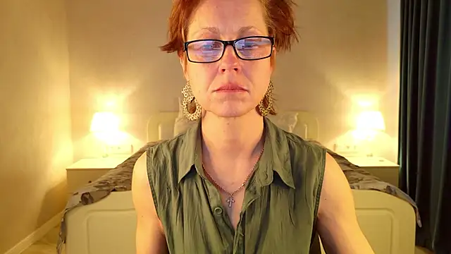 LioraWeiss' Live XXX Chat