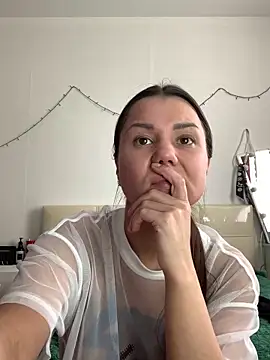 XXX chat uživo modela MiraMiss