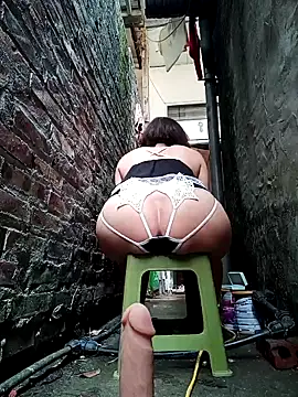 July-Asian 现场XXX聊 天