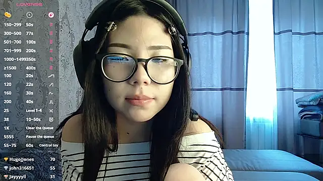 AprilOnilll 라이브 XXX 채팅