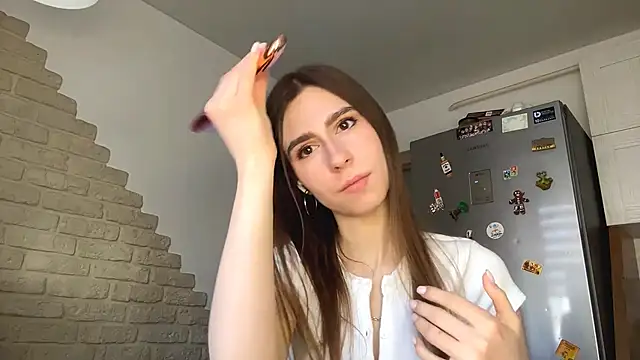 ElsieKuhlmann's Live XXX Chat