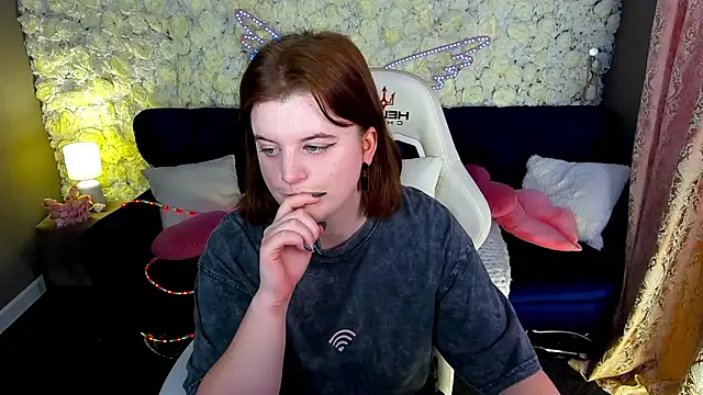 KristiFoxy's Live XXX Chat