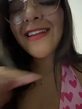 Chat XXX ao vivo de victtoria18