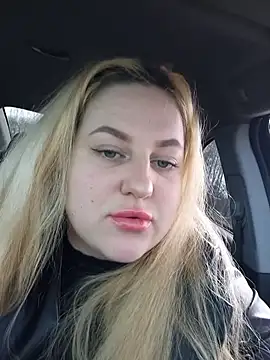 LianaJu – Naživo XXX chat