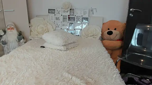 sweetemy4u's Live XXX Chat