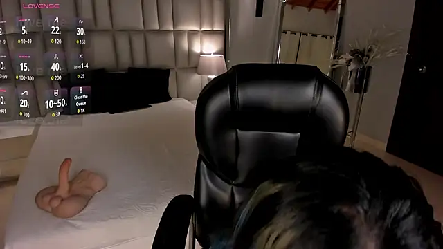 KayraLanne 即時 XXX 聊天