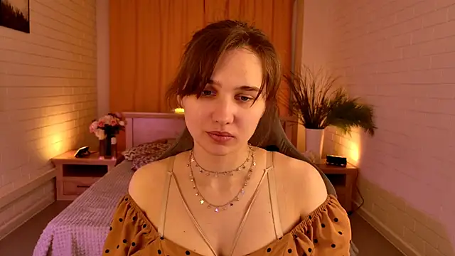 TessaMill Adlı Modelin Canlı XXX Sohbeti