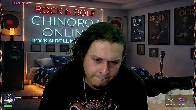 chino_roz Show in webcam