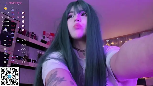 SelenaCute: онлайн-секс-чат