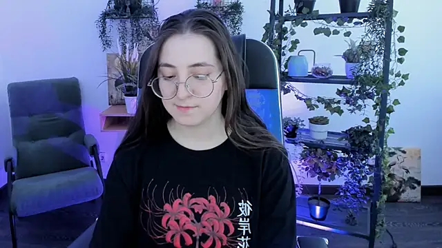 VirtuallVoyant Chat XXX live