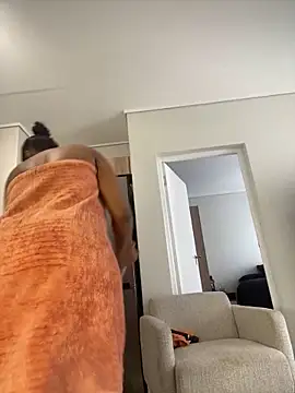 Pertunjukan Kamera Web Mercedes_555