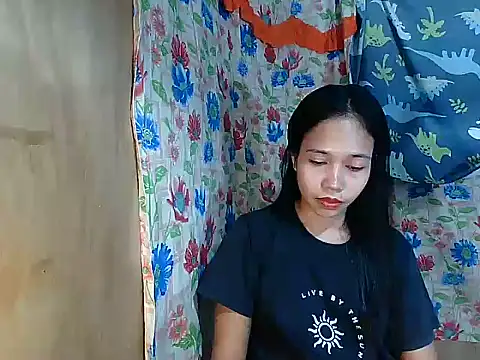 Živý XXX chat PinaySkinnyGirl