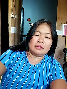 Lovelywoman43 webkamerás műsora