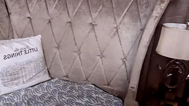 Živý XXX chat BustyGizelle