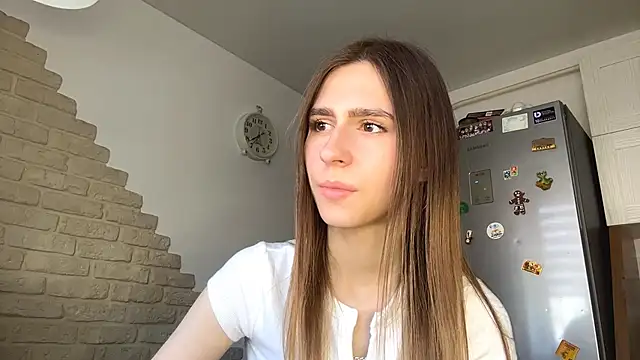 ElsieKuhlmann's Live XXX Chat