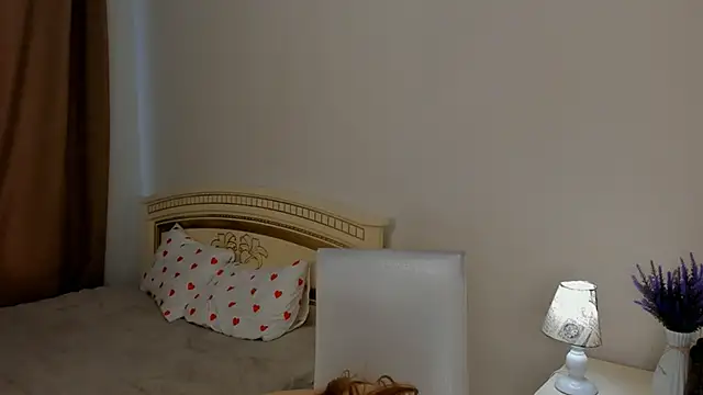 VelvetRisque: онлайн-секс-чат