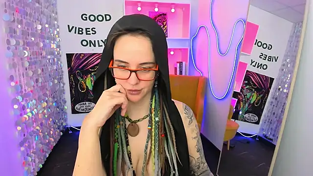 LisaFoxy_y: онлайн-секс-чат