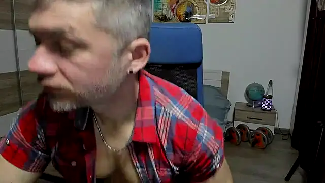 RobbyShawz's Live XXX Chat