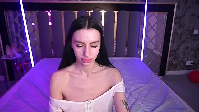 Snow_WhiteeeX Adlı Modelin Canlı XXX Sohbeti