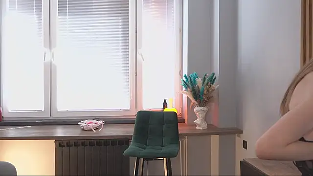 FranciscaGaring's Live XXX Chat