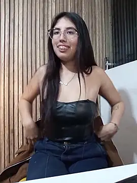 Chat XXX ao vivo de Valk_submissive