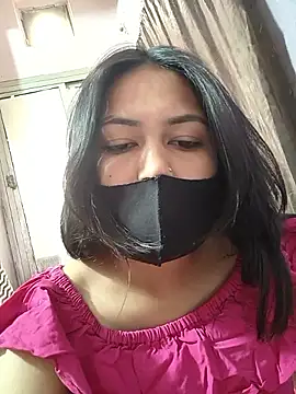 sanu_07 Adlı Modelin Canlı XXX Sohbeti