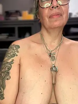 dieseldame1313's Live XXX Chat