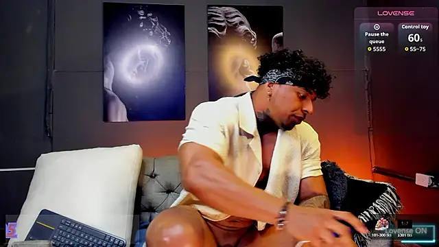 bradley_smith's Live XXX Chat