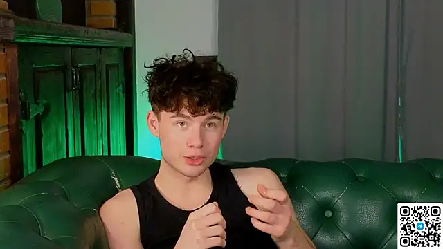 Chat XXX Live Cute_Mike