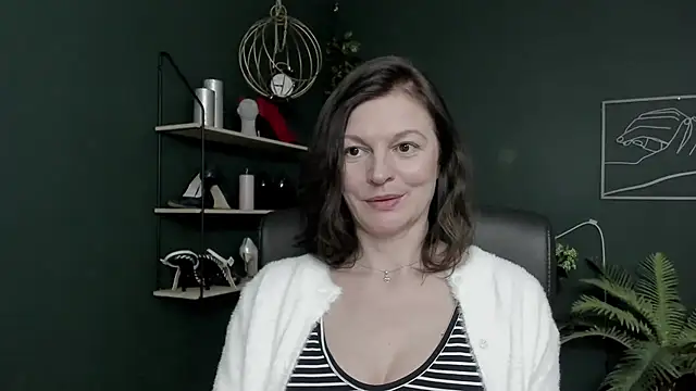 VivianWILD 即時 XXX 聊天