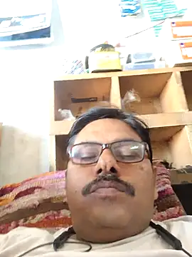 Chatroom XXX en direct de Srmotrs