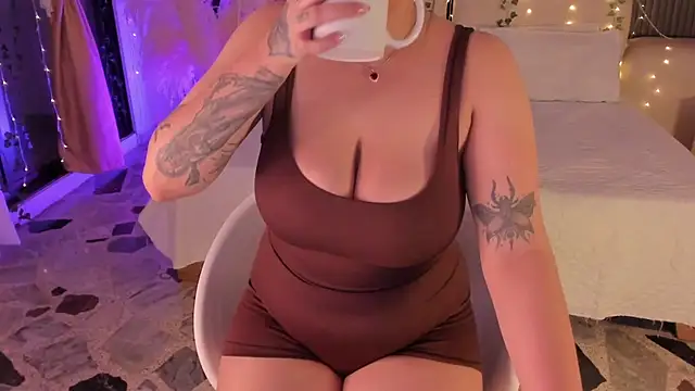 SarahCastro1_ – Naživo XXX chat