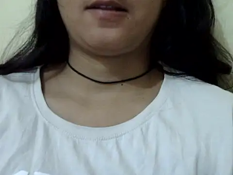 Priyanka_Chopr élő XXX-chatje