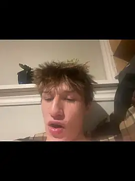 yourwhiteboy1 Adlı Modelin Canlı XXX Sohbeti