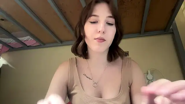 AquilineOrites Chat XXX in diretta