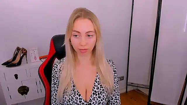 MargaritaRose Chat XXX live