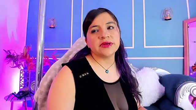 Chat +18 de TaraTaylorr ao vivo