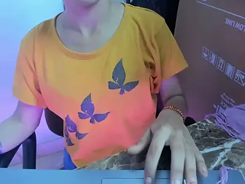 Hotsurbhi Live XXX Chat