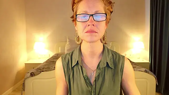 LioraWeiss 即時 XXX 聊天