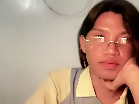 Yourgoddess_jayve Show Webcam