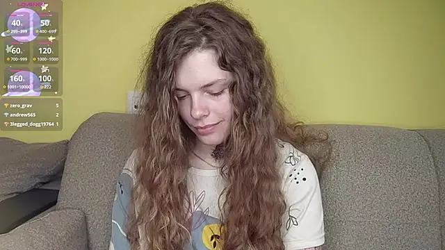 RayaNenlia's Live XXX Chat