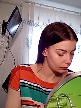 JhonSHelBy7LuNaのライブXXXチャット